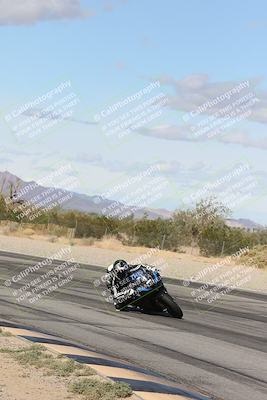 media/Nov-16-2025-Race Pace (Sun) [[8c5fa54630]]/Verified Riders/4-Turn 3 Inside (1050am)/